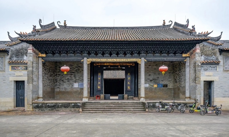 显宗祠.jpg